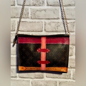 🔥 Louis Vuitton Custom Painted Crossbody – One-of-a-Kind Statement Bag